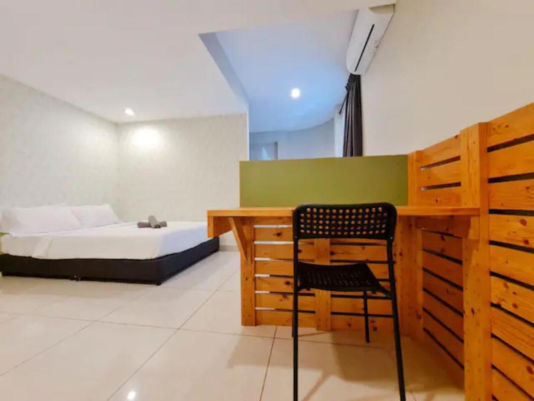 Penginapan4U Near Gurney Paragon George Town Exterior foto